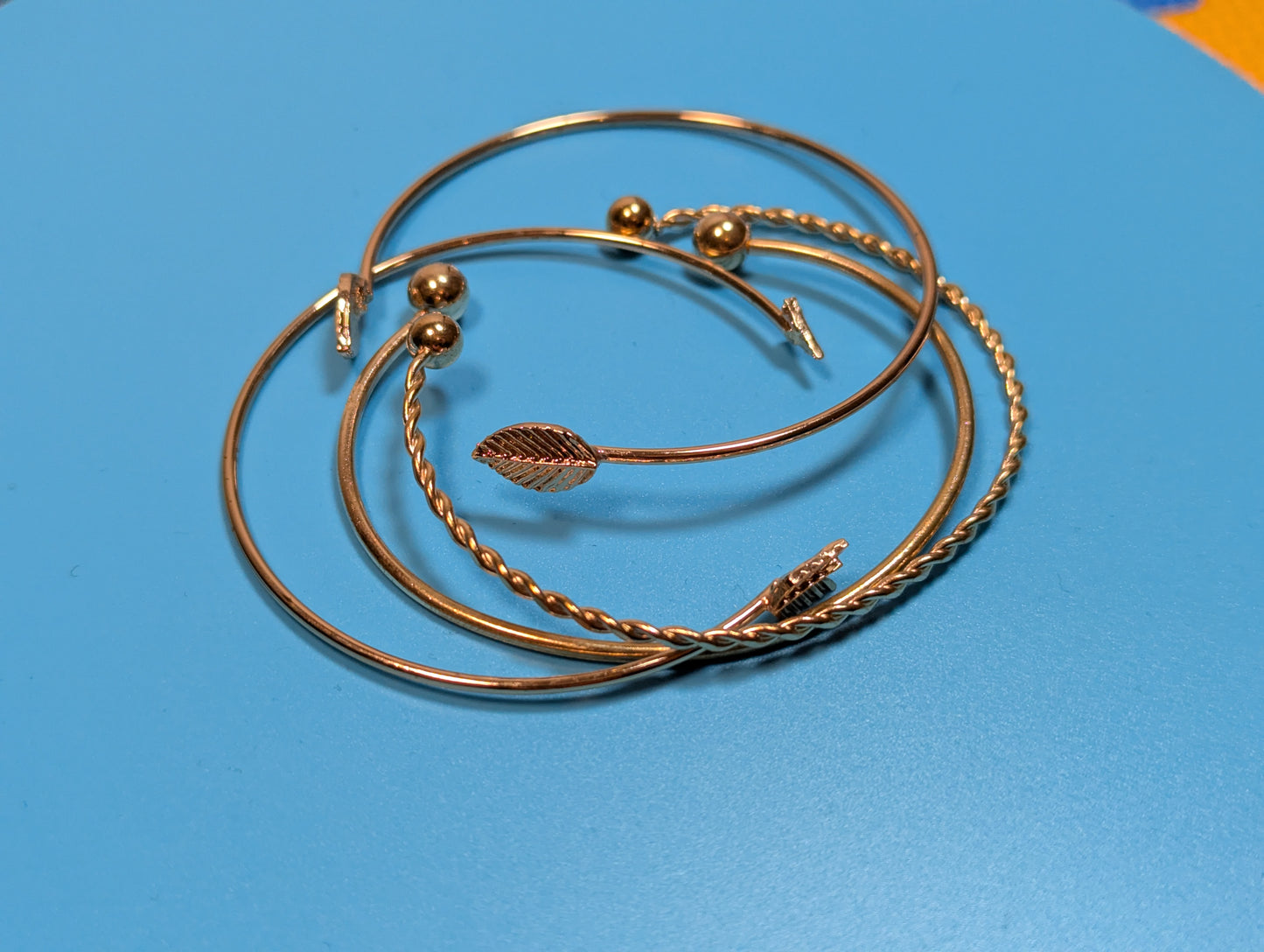 Goldener Armbandsatz 01